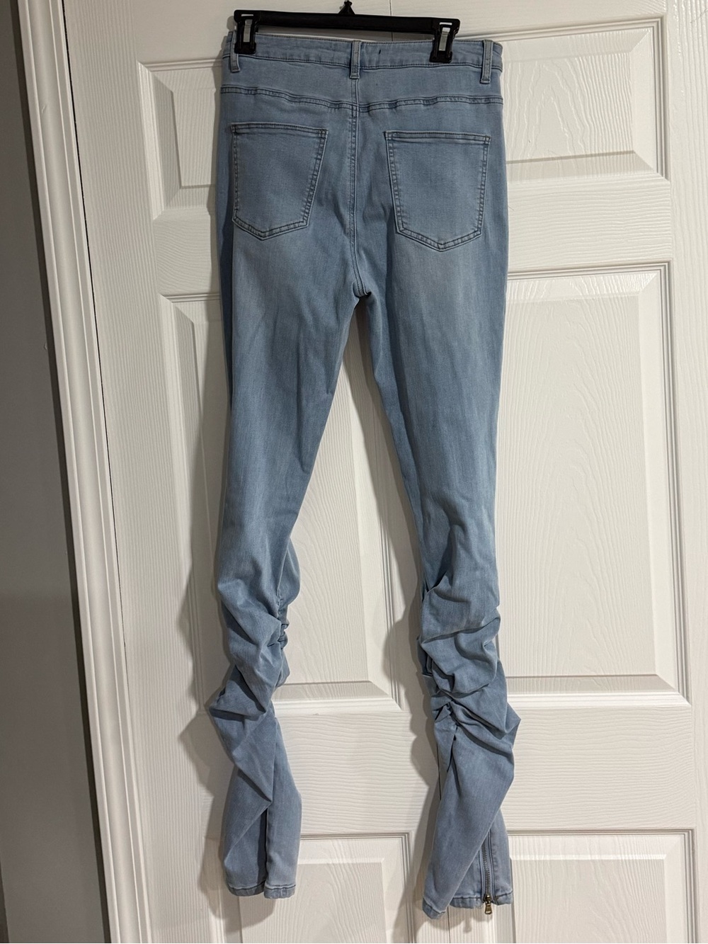 AKIRA Light Wash Skinny Jeggings with Ruched Ankles
